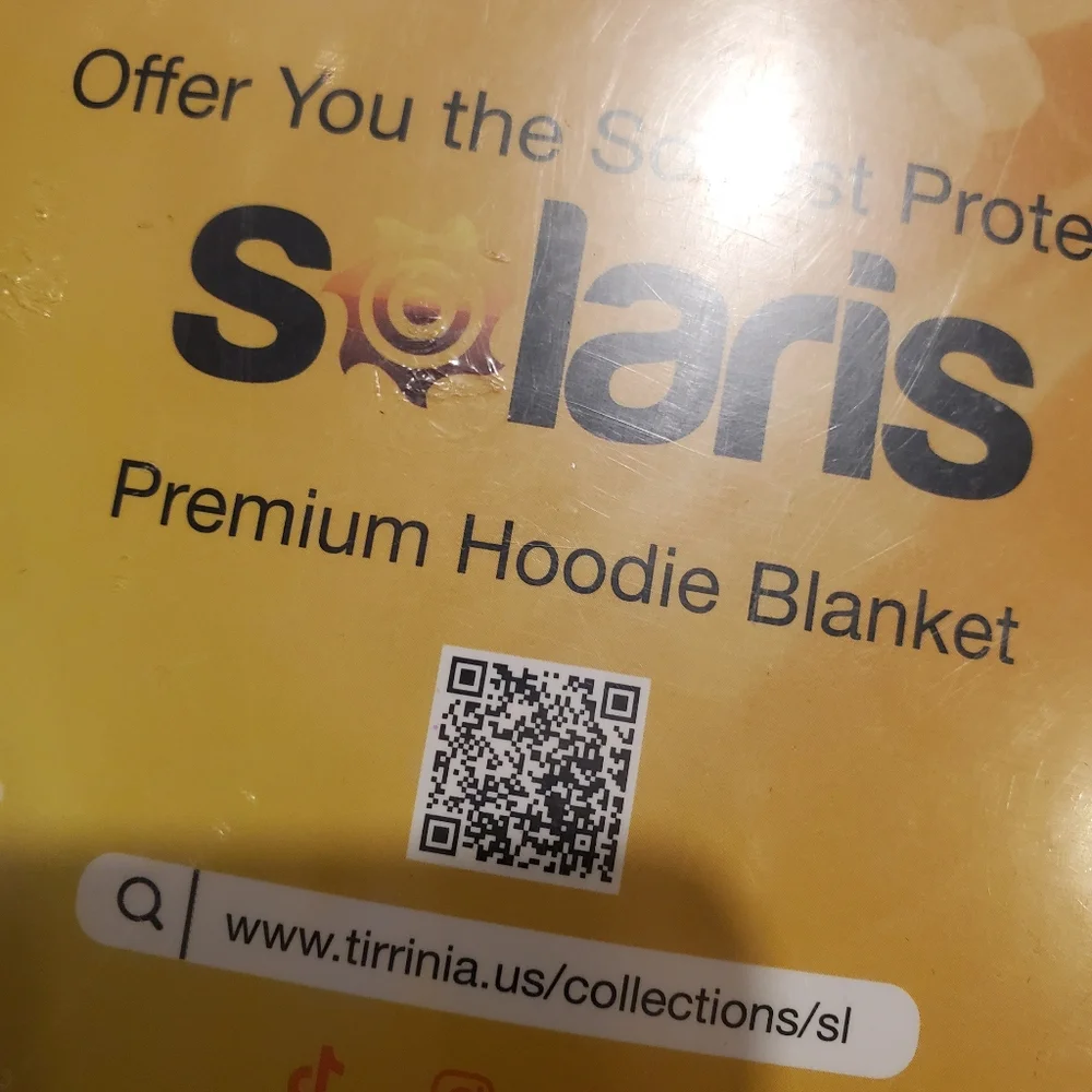 New Pink Hooded Blanket - Picture 5 of 8